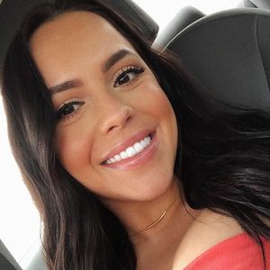 Meet your Posher, Linzee